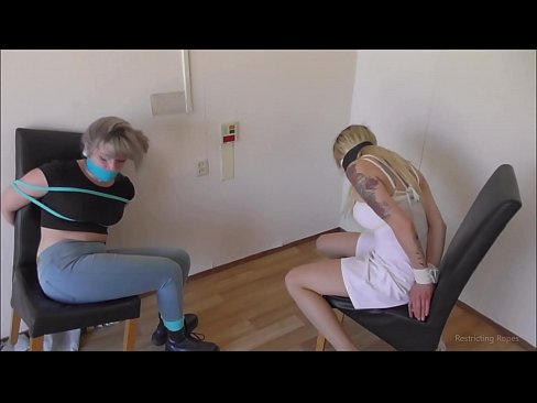 ❤️ Tràilleach / ceangailte agus gagged / nighean ann an àmhghar ️  Super porn  leinn gd.porno-fuq.ru ️❤